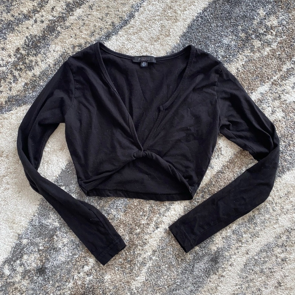 Black long sleeve crop top